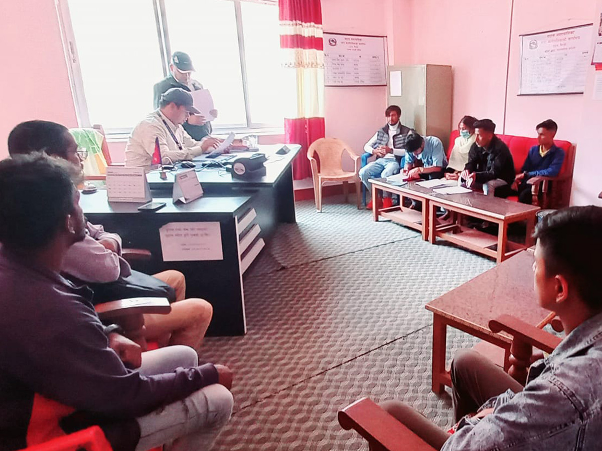 पाटनमा युवाहरुले नगरपालिकालाई बुझाए सुझाव 